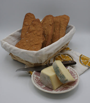 Enjoy our carta di musica crackers on their own or with cheease and other treats!